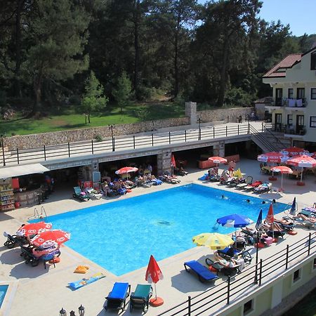 Grove Hotel 厄吕代尼兹 外观 照片
