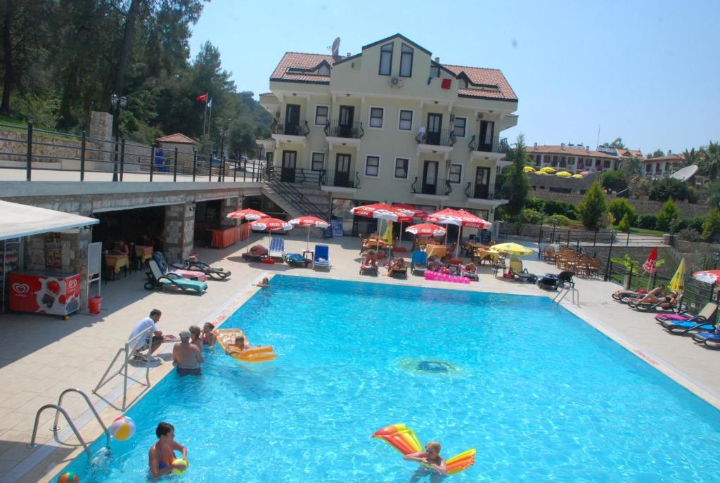 Grove Hotel 厄吕代尼兹 外观 照片