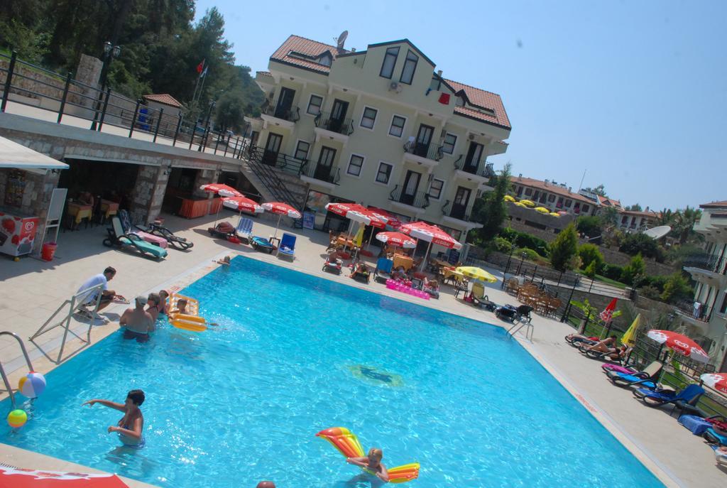 Grove Hotel 厄吕代尼兹 外观 照片