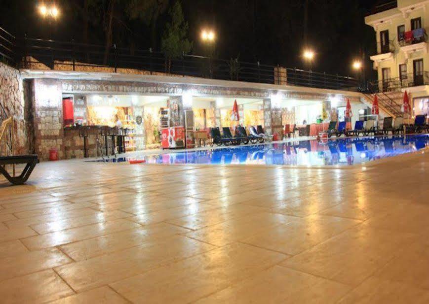 Grove Hotel 厄吕代尼兹 外观 照片